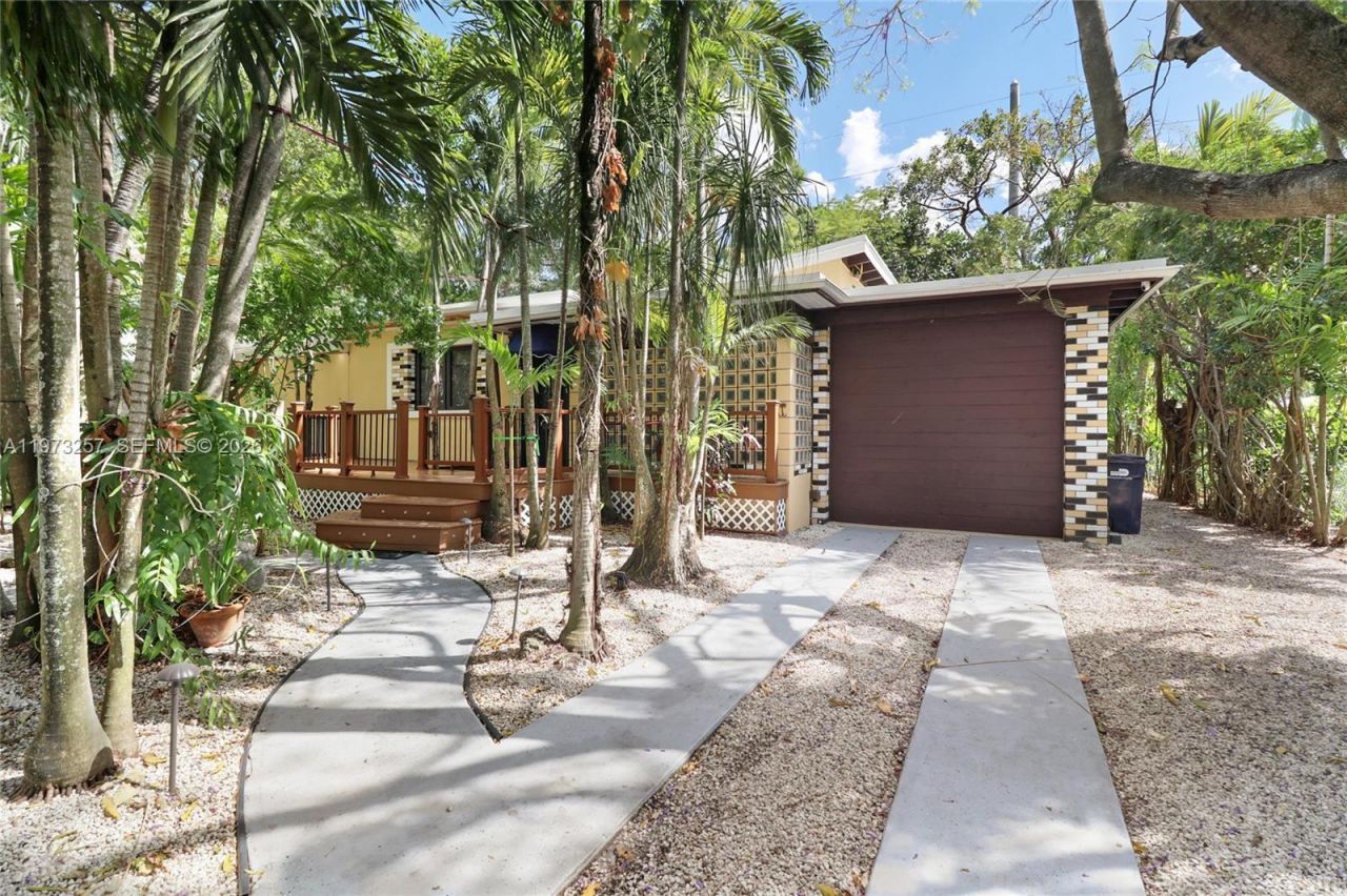 550 Quail Ave , Miami Springs, FL 33166 Photo