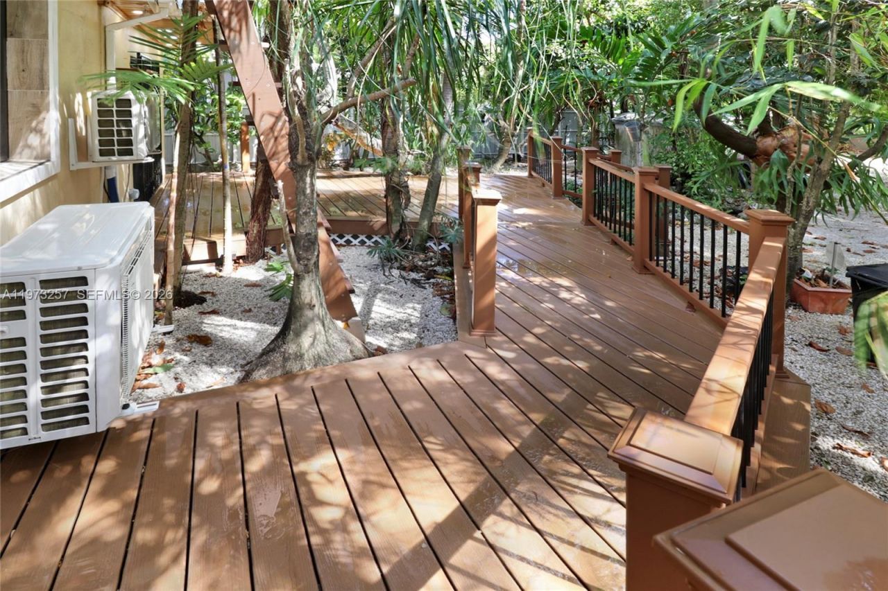 550 Quail Ave , Miami Springs, FL 33166 Photo