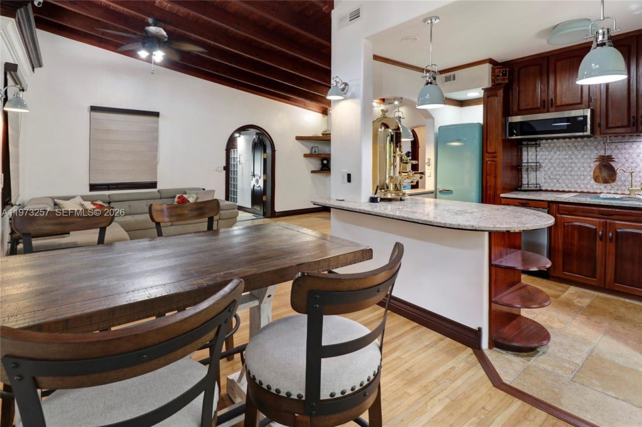 550 Quail Ave , Miami Springs, FL 33166 Photo