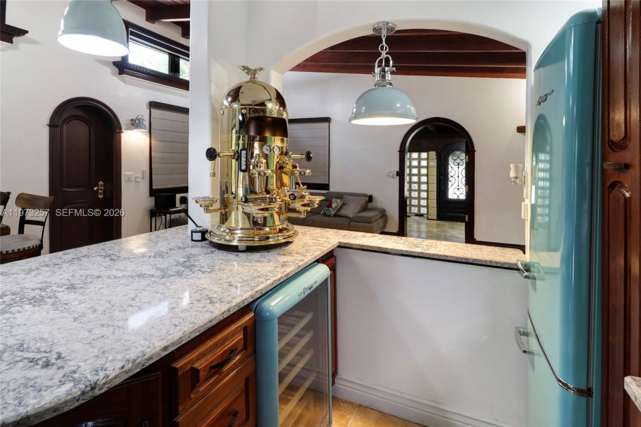 550 Quail Ave , Miami Springs, FL 33166 Photo