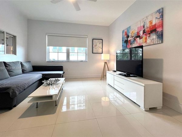 1100 Collins Ave , Unit 303, Miami Beach, FL 33139