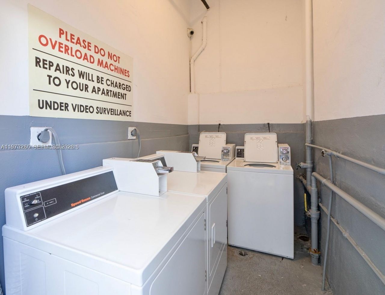 1100 Collins Ave , Unit 303, Miami Beach, FL 33139 Photo