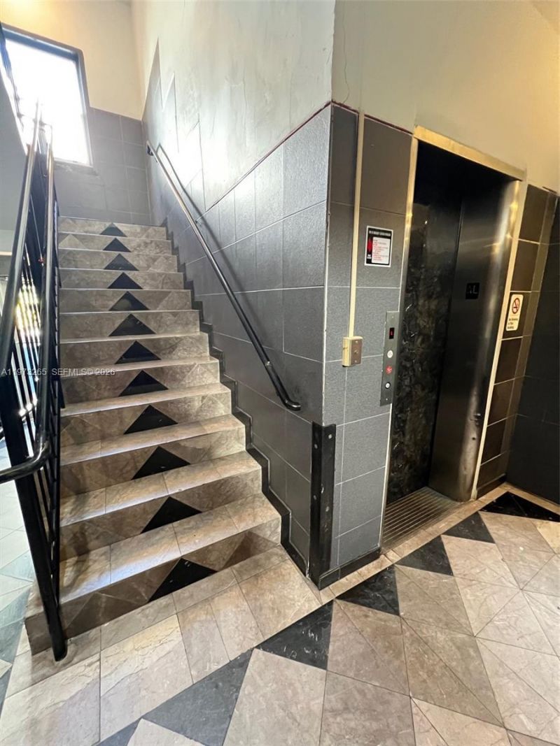 1100 Collins Ave , Unit 303, Miami Beach, FL 33139 Photo