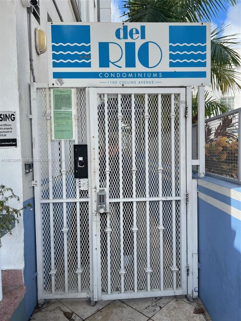 1100 Collins Ave , Unit 303, Miami Beach, FL 33139 Photo