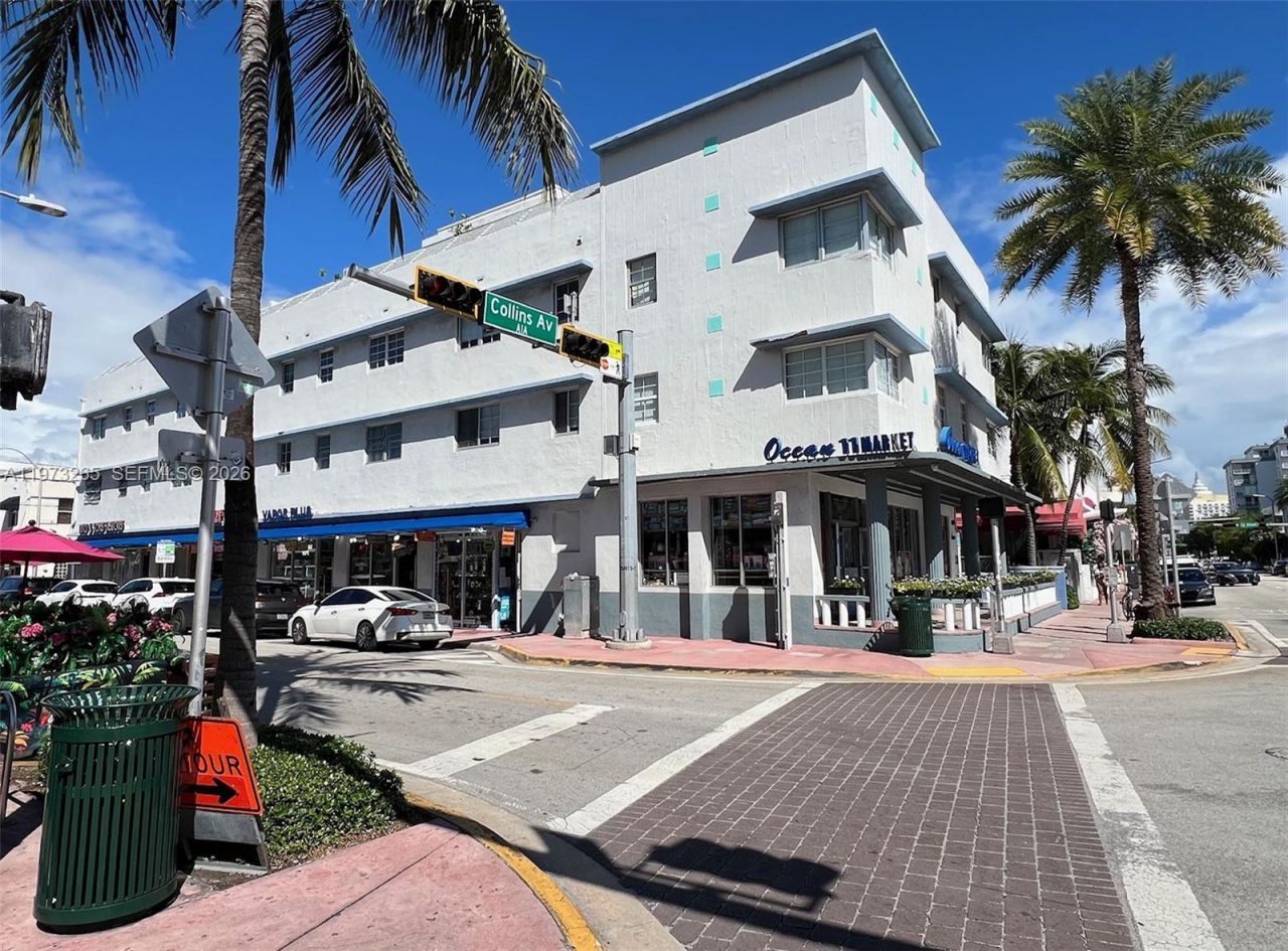 1100 Collins Ave , Unit 303, Miami Beach, FL 33139 Photo