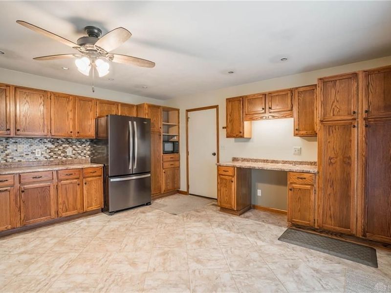 511 Rohr Lane, Englewood, OH 45322 Photo 10