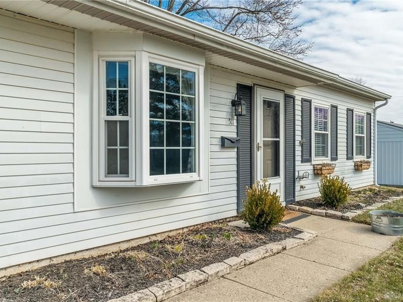 511 Rohr Lane, Englewood, OH 45322 Photo 3