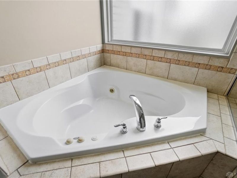 206 Cloverleaf Circle, Englewood, OH 45322 Photo 37