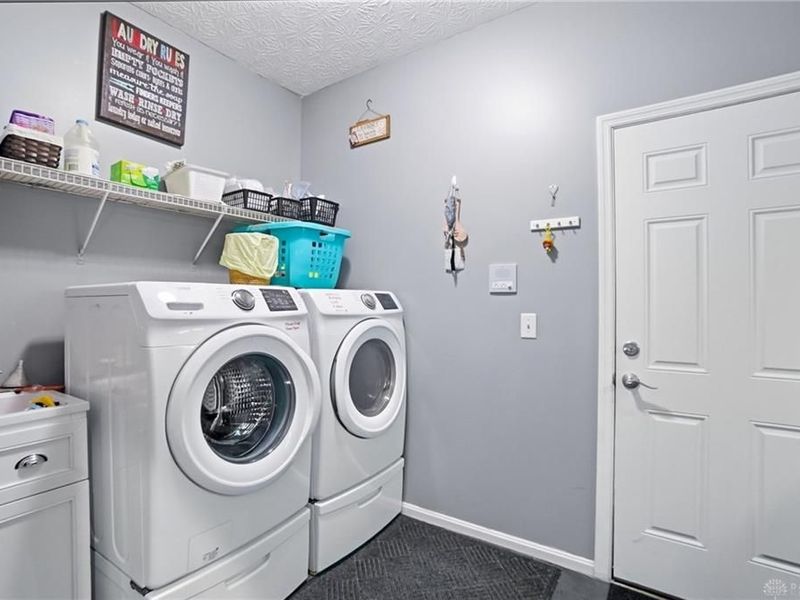 206 Cloverleaf Circle, Englewood, OH 45322 Photo 39