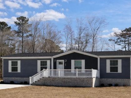 595 Loop Circle Longs, SC 29568