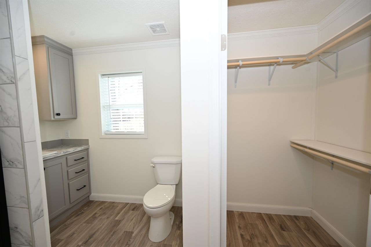 595 Loop Circle Photo 15