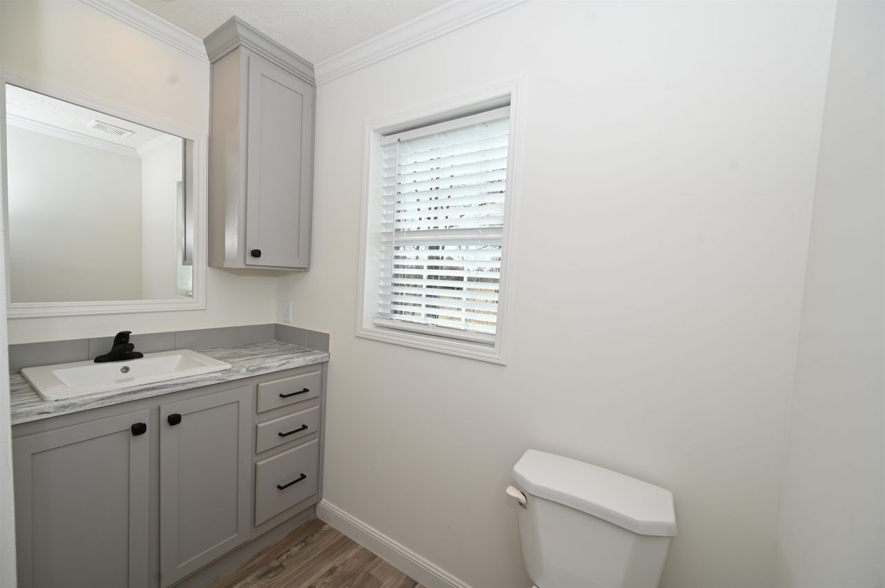 595 Loop Circle Photo 16