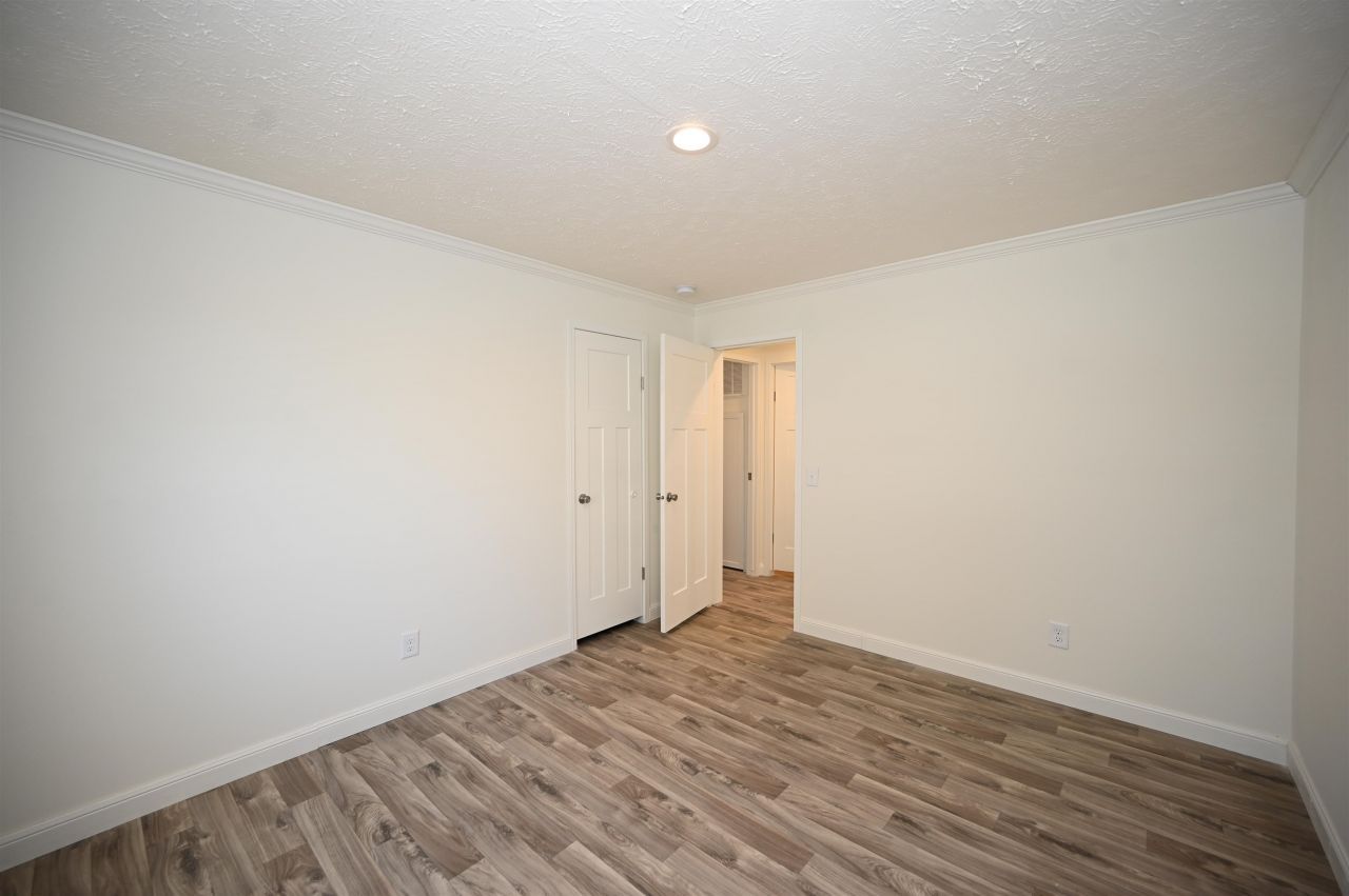 595 Loop Circle Photo 20