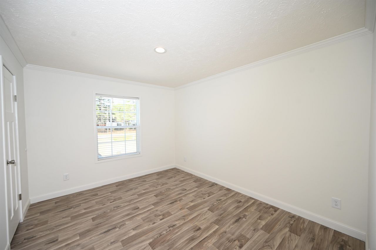 595 Loop Circle Photo 22