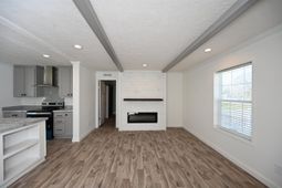 595 Loop Circle photo 4