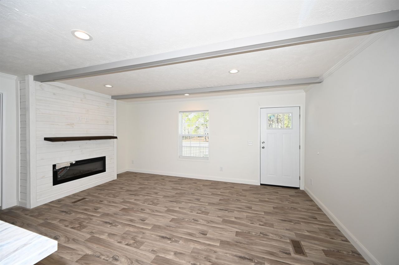 595 Loop Circle Photo 4