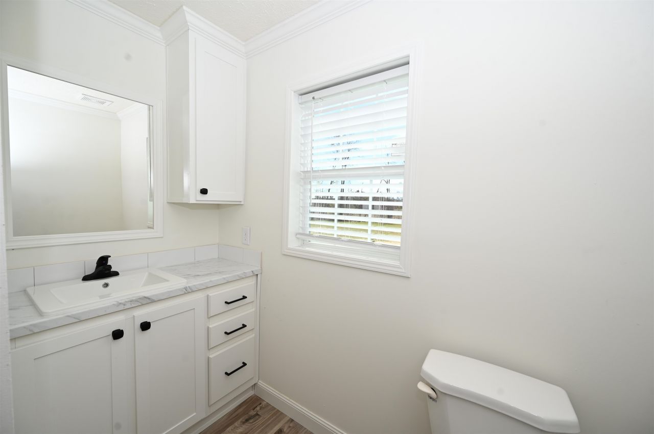 599 Loop Circle Photo 12