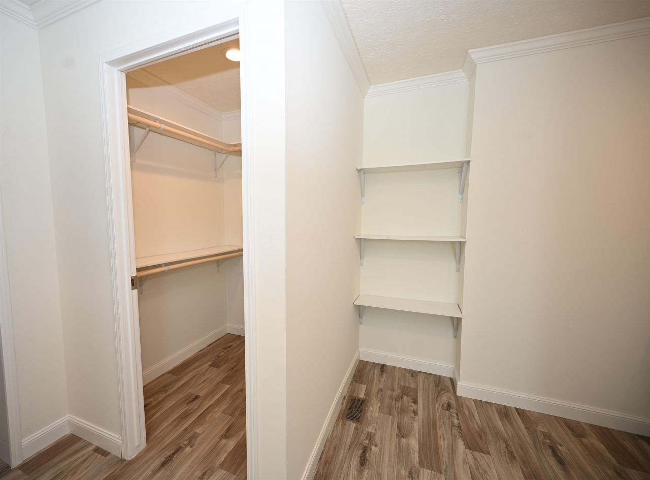 599 Loop Circle Photo 16