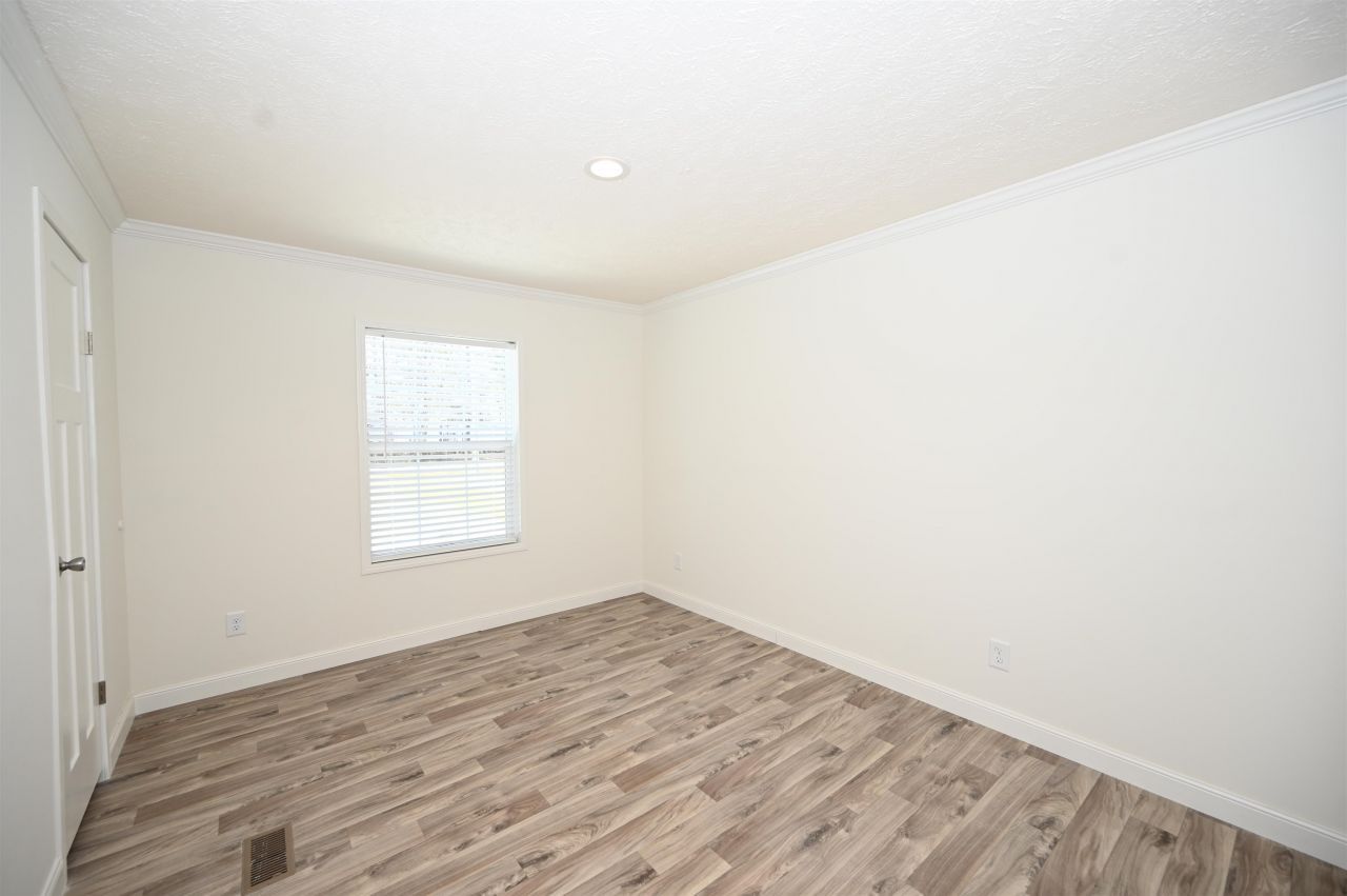 599 Loop Circle Photo 20