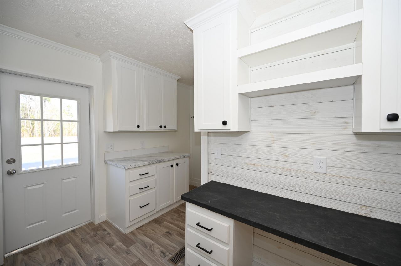 599 Loop Circle Photo 22