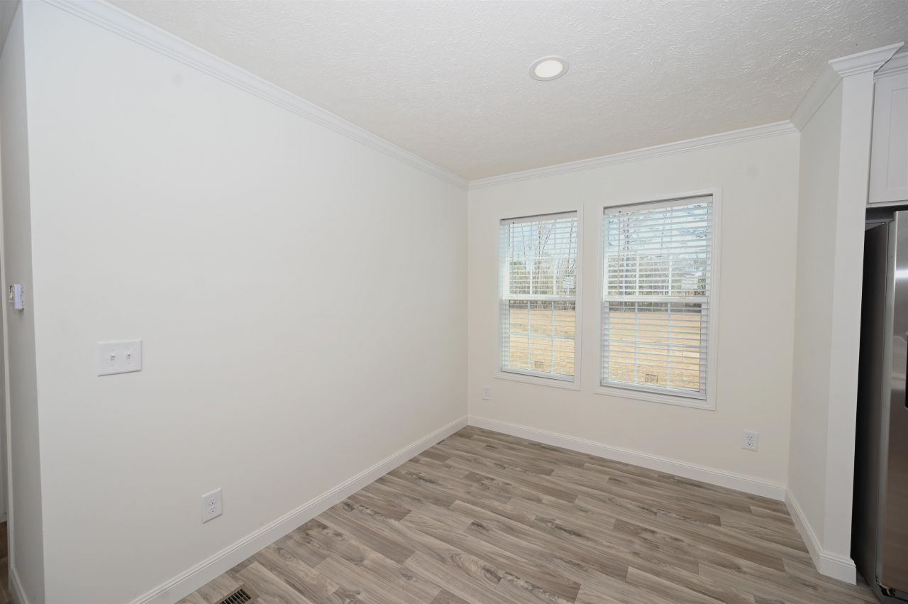 599 Loop Circle Photo 4