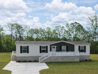 597 Loop Circle Longs, SC 29568
