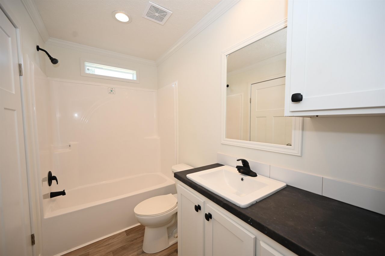 597 Loop Circle Photo 19