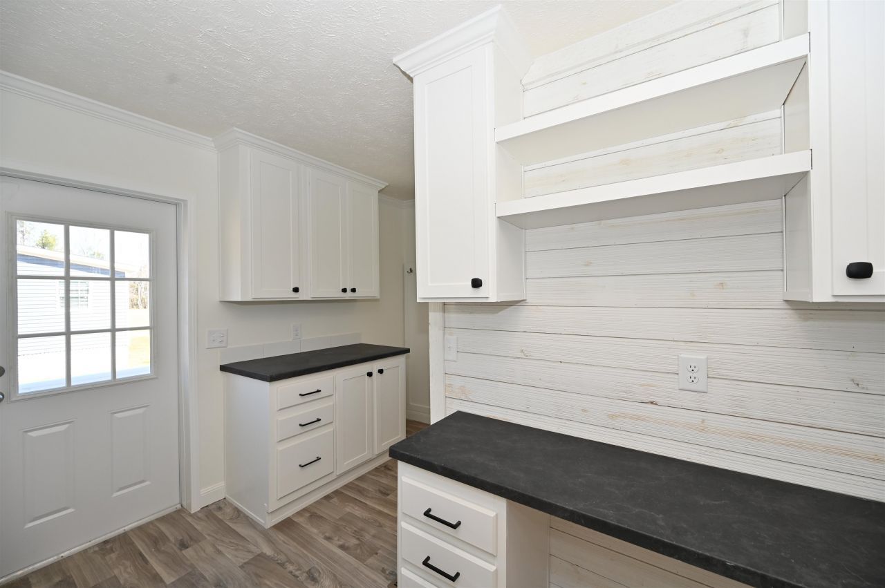 597 Loop Circle Photo 22