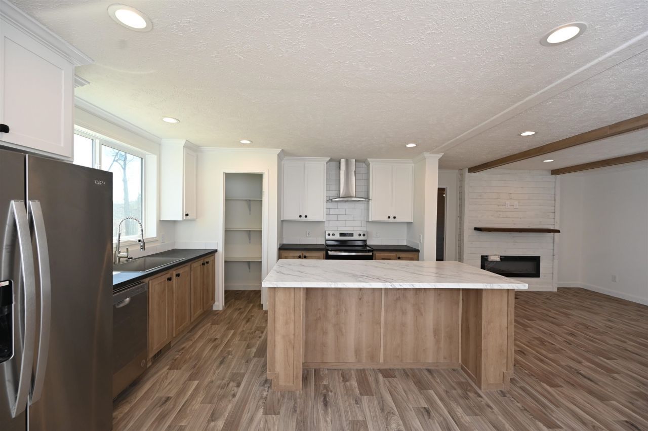 597 Loop Circle Photo 5