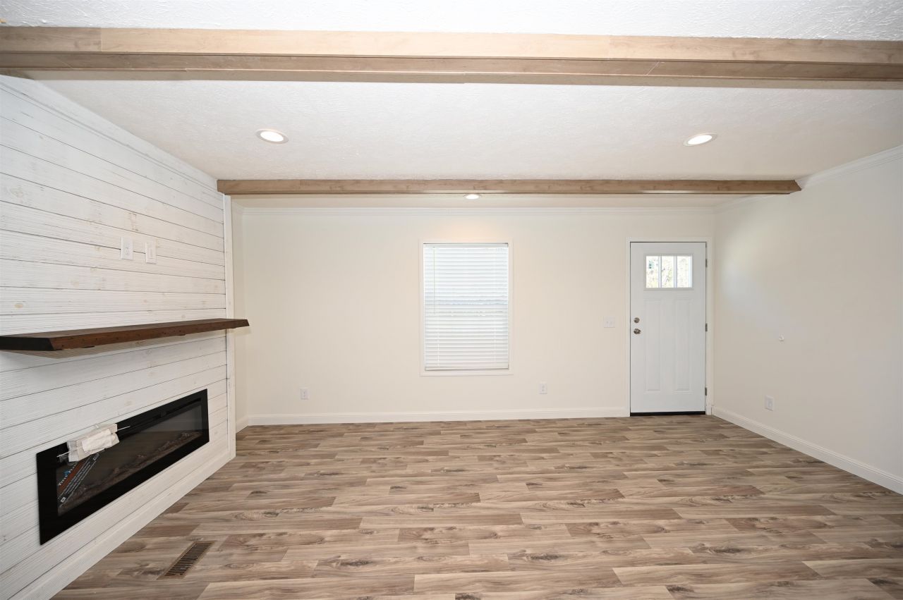 597 Loop Circle Photo 8