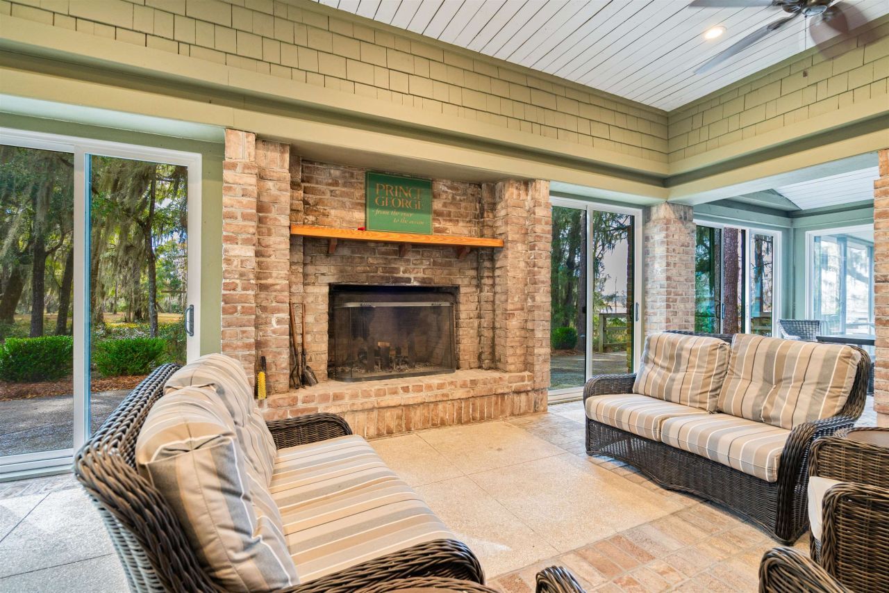 2630 Vanderbilt Blvd.  Photo 28