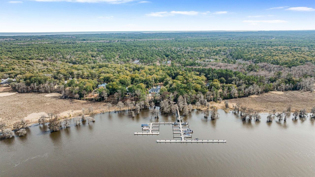 2630 Vanderbilt Blvd.  Photo 30