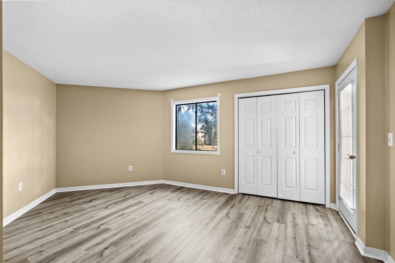 4218 Pinehurst Circle  Photo 20