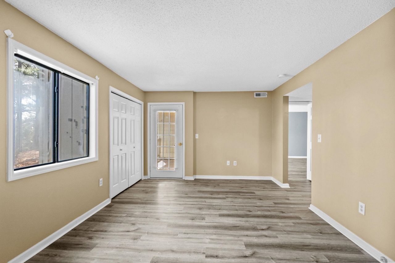 4218 Pinehurst Circle  Photo 21