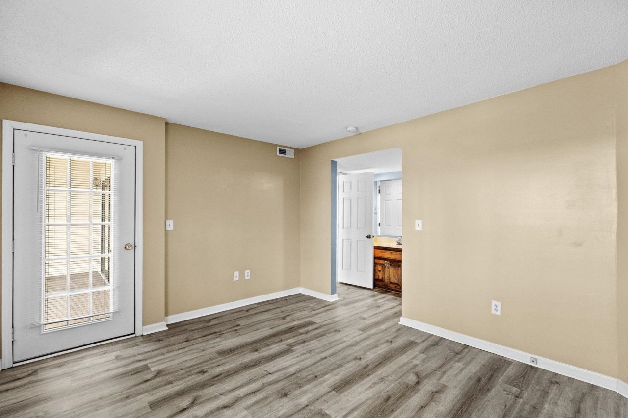 4218 Pinehurst Circle  Photo 22