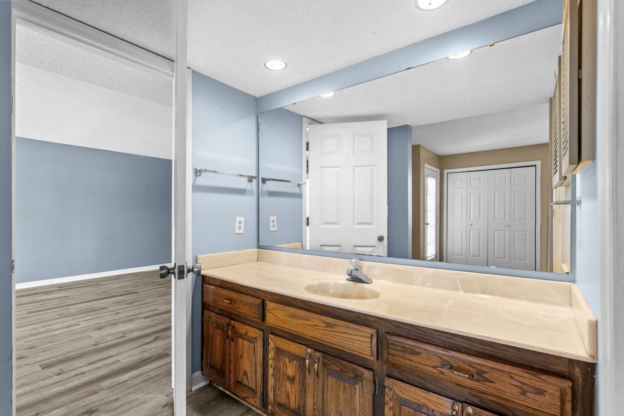 4218 Pinehurst Circle  Photo 24