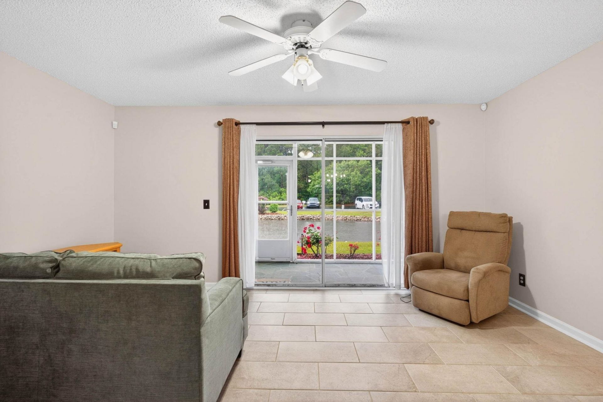 8862 Chandler Dr. Photo 8