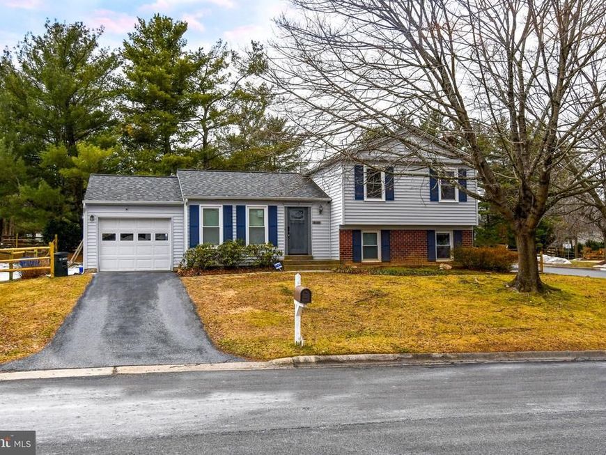 8844 Mourning Dove Court , Gaithersburg, MD 20879 Main Photo