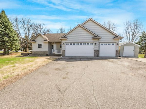 1000 Brook Court, Sauk Rapids, MN 56379