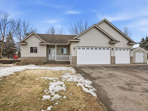 1000 Brook Court, Sauk Rapids, MN 56379