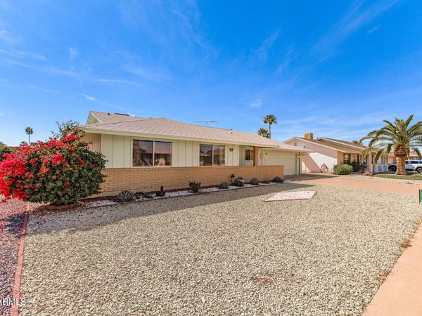 10319 W TWIN OAKS Drive, Sun City, AZ 85351