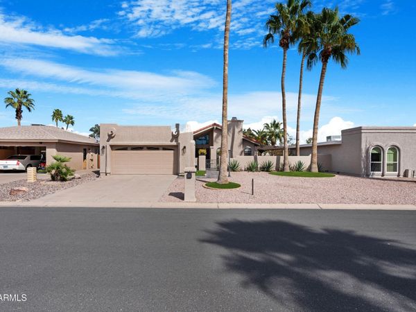 25821 S HOLLYGREEN Drive, Sun Lakes, AZ 85248