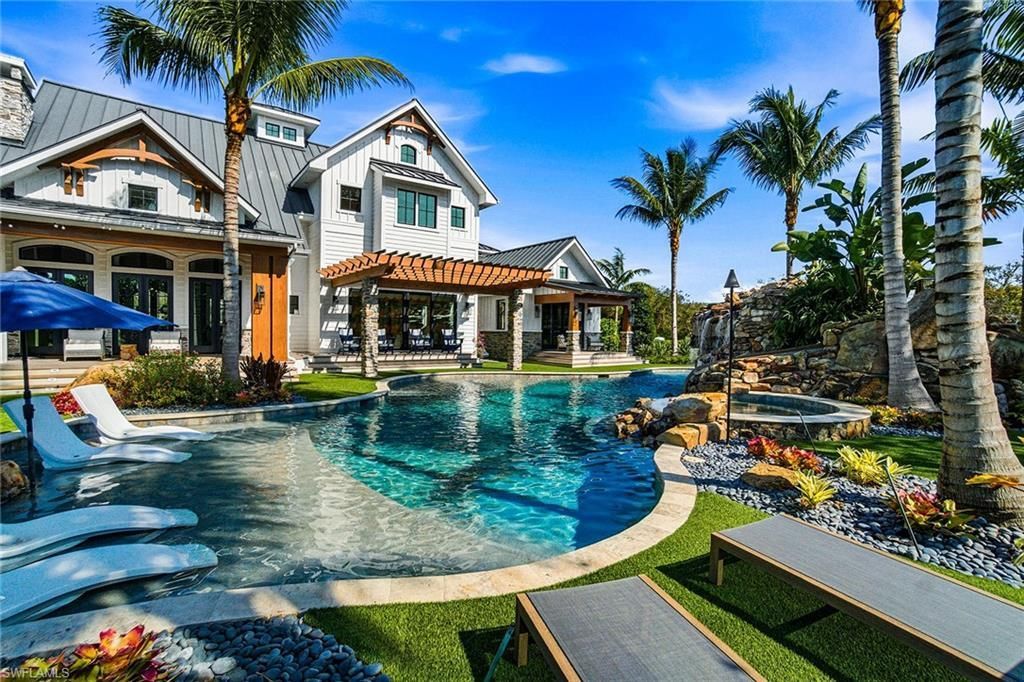 325 Cocohatchee Blvd, Naples, FL 34110 Photo