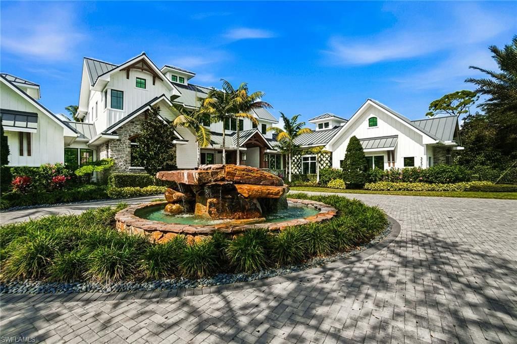325 Cocohatchee Blvd, Naples, FL 34110 Photo
