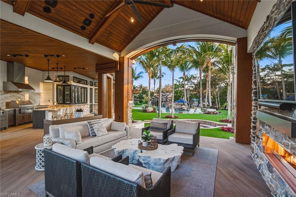 325 Cocohatchee Blvd, Naples, FL 34110 Photo