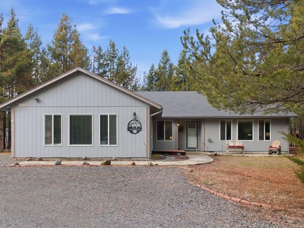 55075 Lazy River Drive, Bend, OR 97707