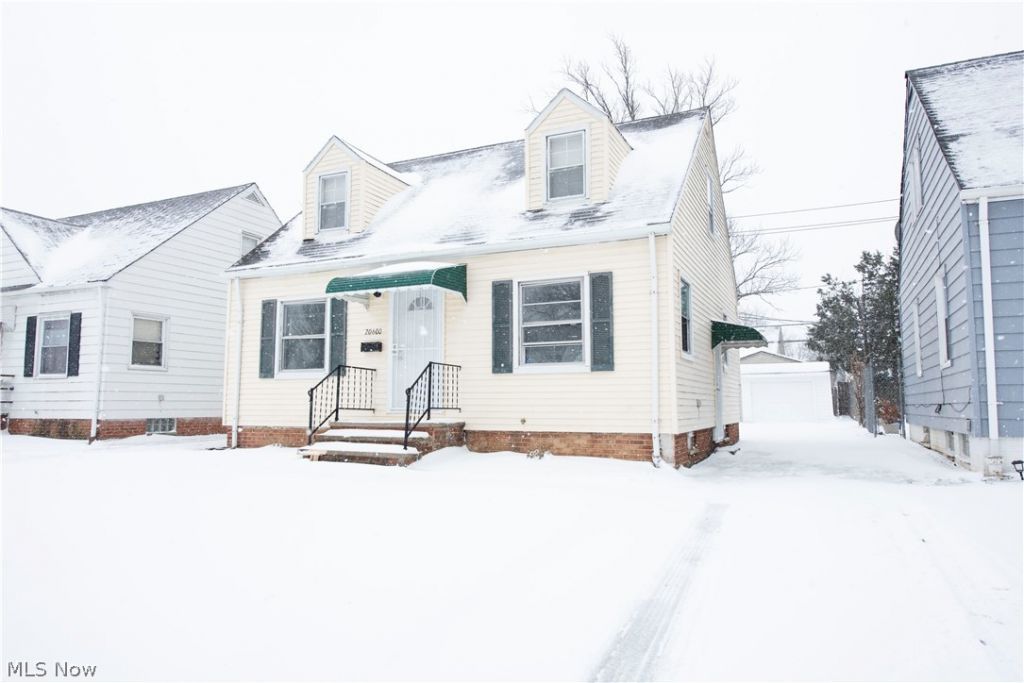 20600 Watson Road, Maple Heights, OH 44137 Main Photo