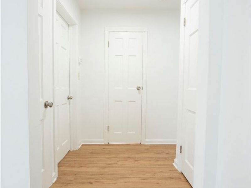 20600 Watson Road, Maple Heights, OH 44137 Photo 12