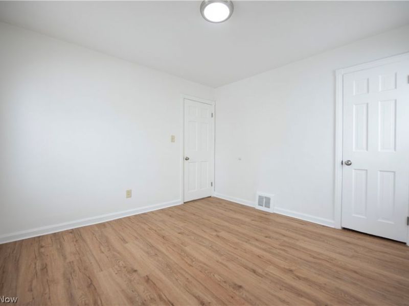 20600 Watson Road, Maple Heights, OH 44137 Photo 17