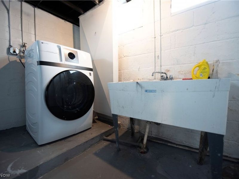 20600 Watson Road, Maple Heights, OH 44137 Photo 37